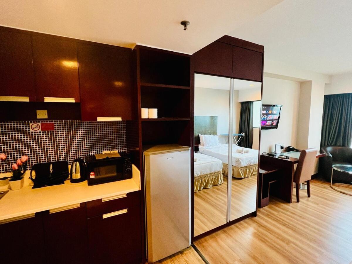 Apartment Royal Crown Scsp 1067 Kk Cbd Near Imago Kota Kinabalu